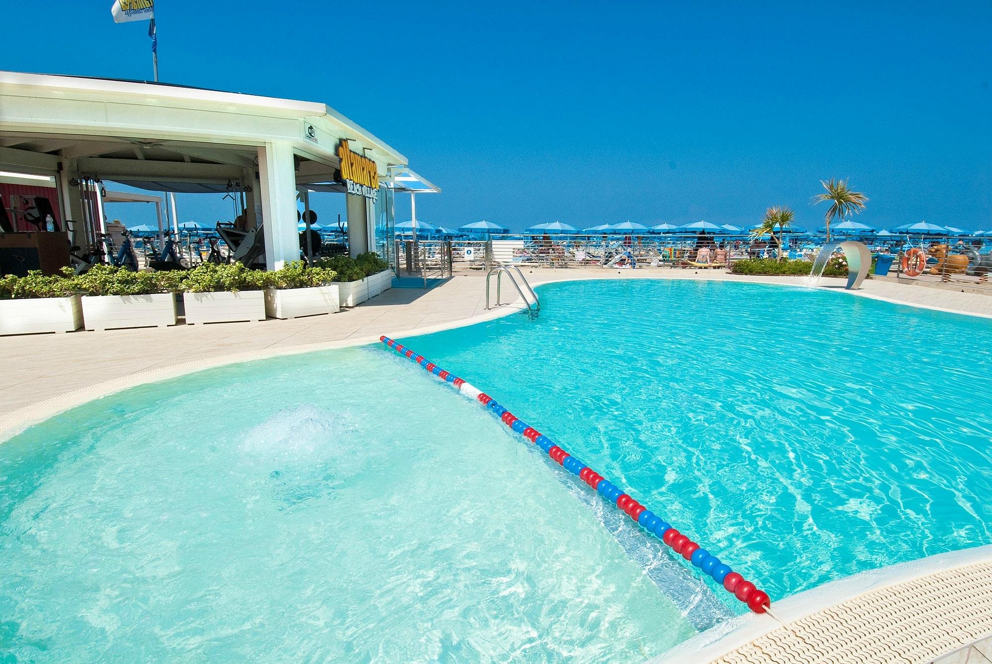 piscina a Altamarea Beach Village