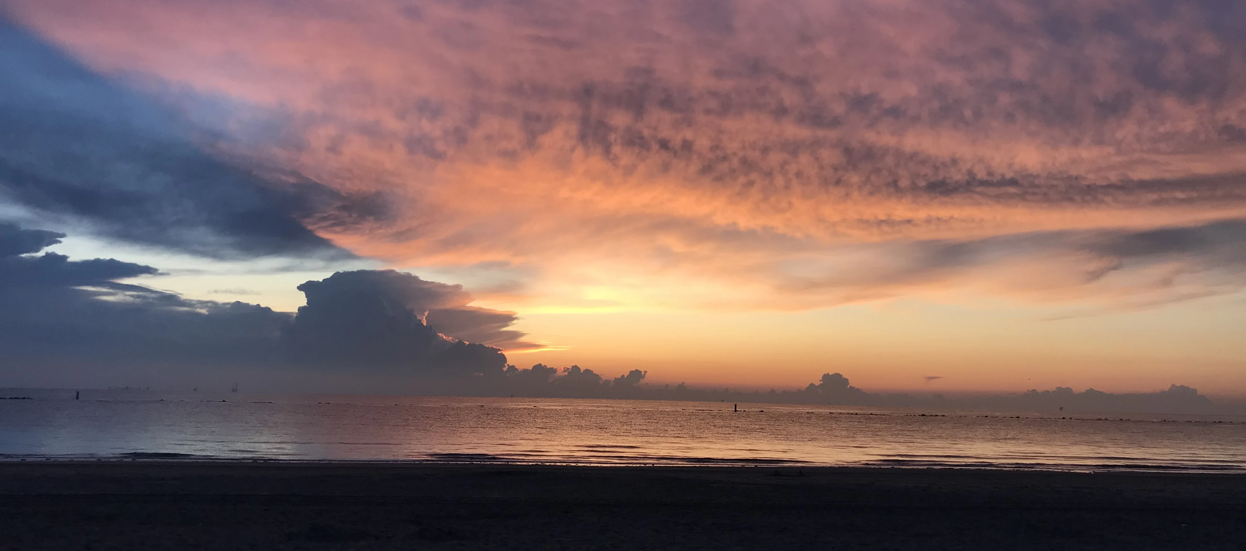 panorama al tramonto a lido adriano
